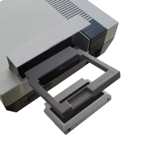 Hyperconvert 83 (Famicom auf NES-Converter)