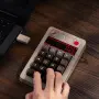 8BitDo Retro 18 Mechanisches Numpad - C64 Edition